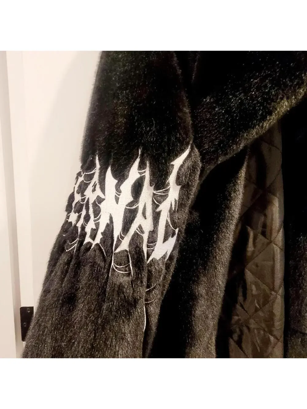 ✨️Widow Nocturnal Nirvana Faux Fur Duster by Dollskill 🦇 - Picture 4 of 4